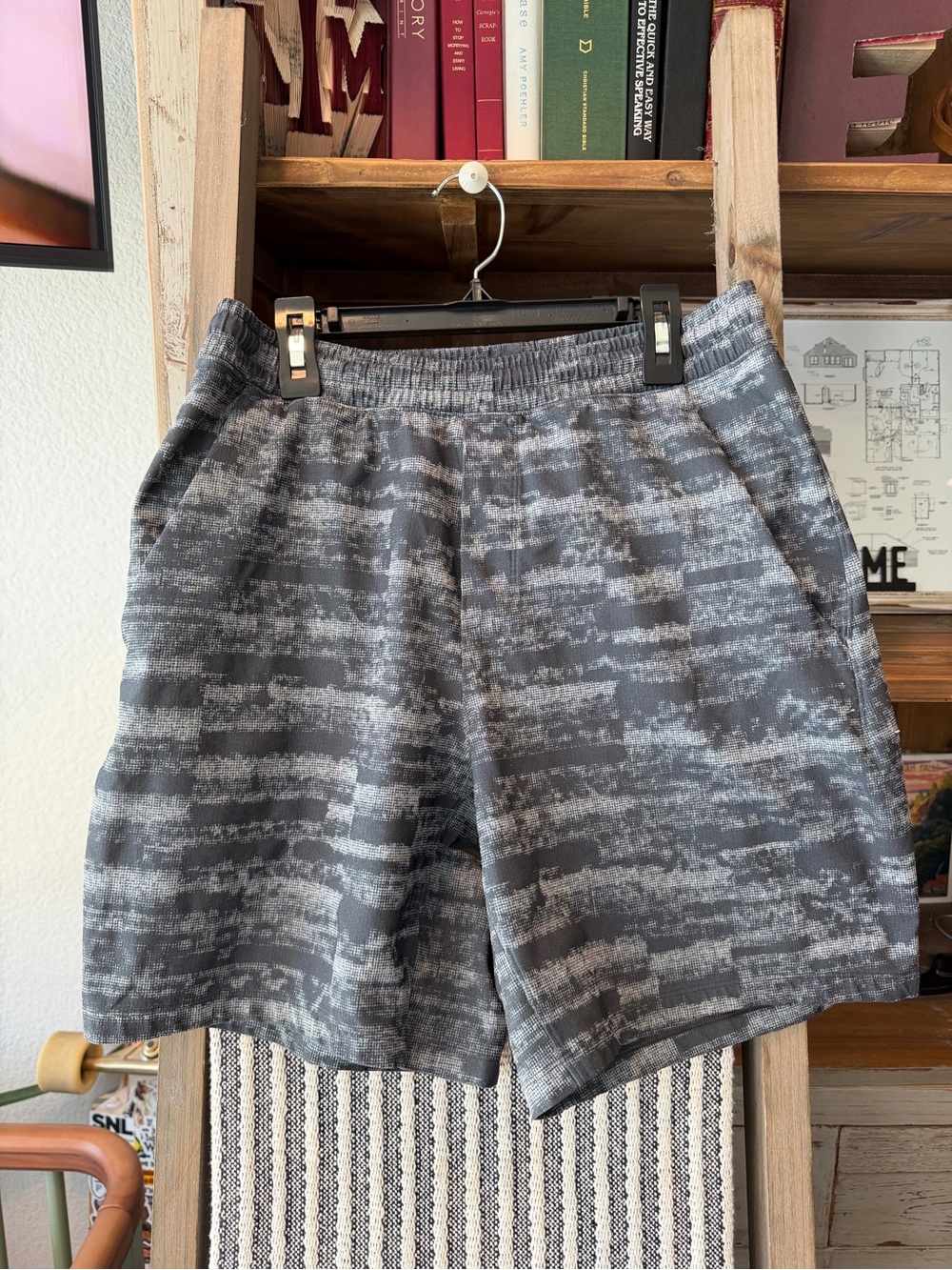 Lululemon men’s pace breaker 7” linerless shirt size medium